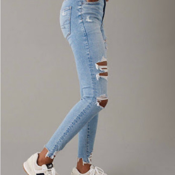 AE American Eagle Next Level Ripped Jean High-Waisted Destroyed Size 0 Short - Picture 5 of 16